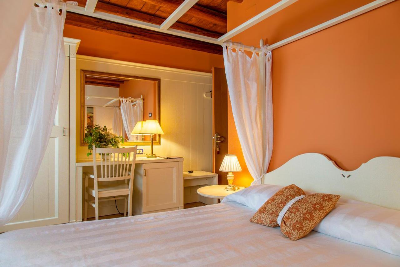 Hotel Calvi Vittorio Veneto Exterior foto